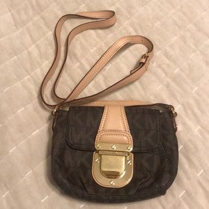 Michael Kors Crossbody purse